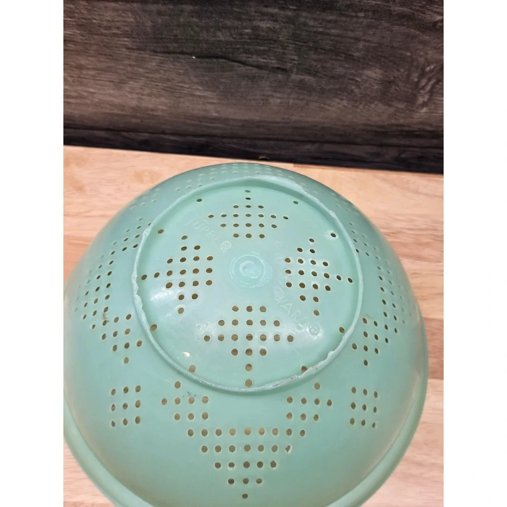 Vintage Tupperware Jadeite Green Colander Strainer 339-2 Made in USA Retro